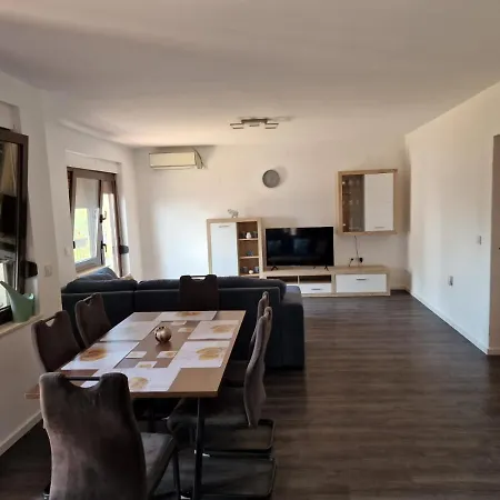 Appartement Bravo *