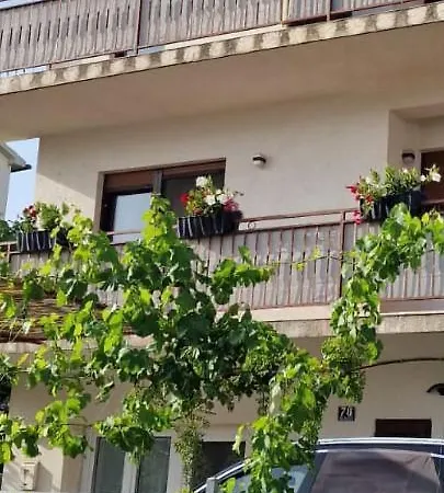 Bravo Apartman Podstrana