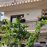 Bravo Apartamento Podstrana