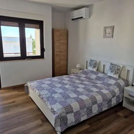 Apartment Bravo