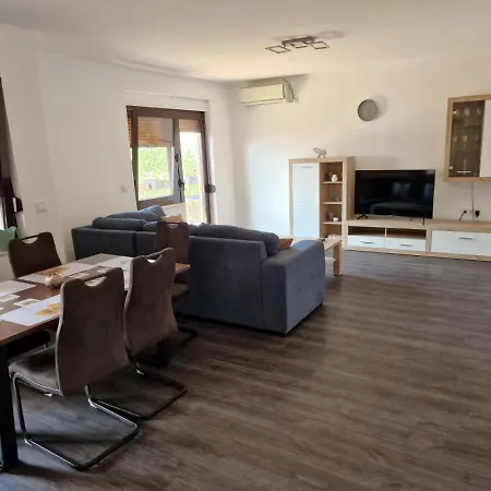 Apartment Bravo