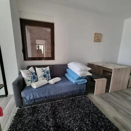 Bravo Apartment *