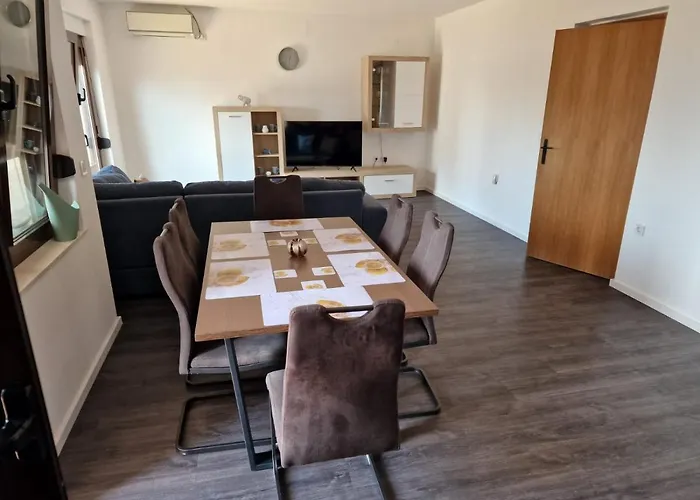 Apartment Bravo